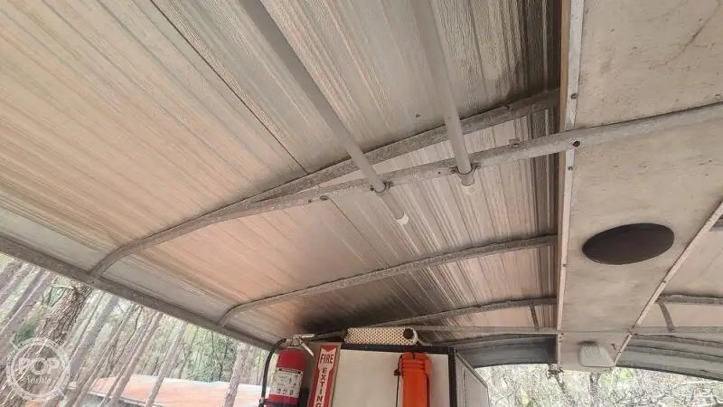 Ọkọ̀ ojú omi ìrìn-àjò fún tà