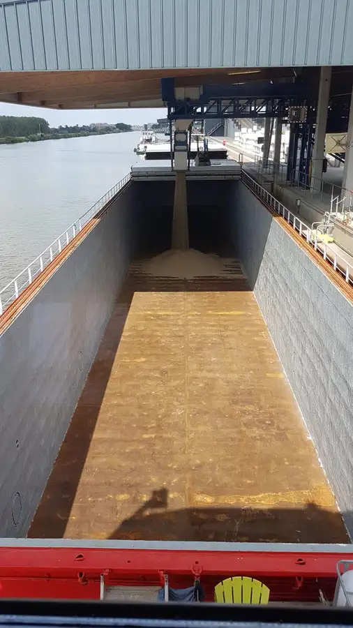 Ọkọ̀ tí ó ń gbé àwọn ohun fún tà