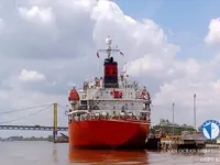 Ọkọ̀ tí ó mú epo / kemikali fún tà