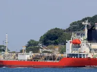 Ọkọ̀ tí ó mú epo / kemikali fún tà