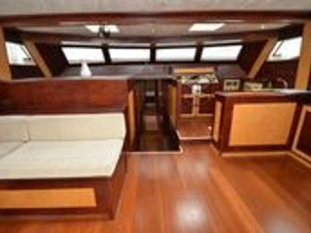 Yacht fún tà