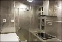 Ọkọ̀ tí wọn fi maa ń gbé ohun èlò tí ó ní ìdáná fún tà