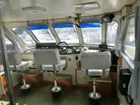 Ọkọ̀ ojú omi ìrìn-àjò fún tà