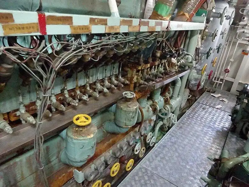 Ọkọ̀ tí ó mú ẹja pọ̀ fún tà