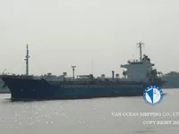 Ọkọ̀ tí ó mú epo / kemikali fún tà