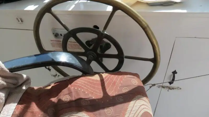 Ọkọ̀ tí ó mú ẹja fún tà