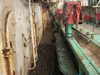 Ọkọ̀ tí ó mú ẹja squid fún tà