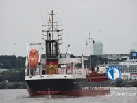 Ọkọ̀ tí ó mú epo / kemikali fún tà
