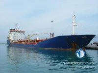 Ọkọ̀ tí ó mú epo / kemikali fún tà
