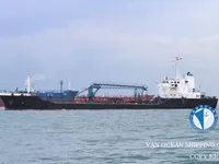 Ọkọ̀ tí ó mú epo / kemikali fún tà