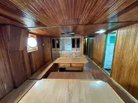 Ọkọ̀ tí ó mú ẹja fún tà