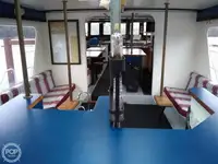 Ọkọ̀ ojú omi kékeré fún tà