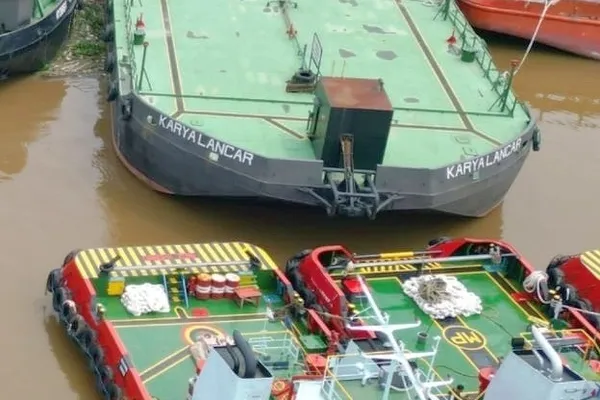Oil/Chemical tanker for sale