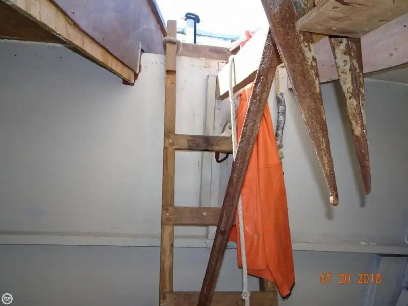 Ọkọ̀ ojú omi kékeré fún tà