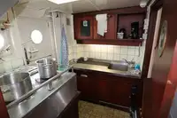 Ọkọ̀ ojú omi ìrìn-àjò fún tà