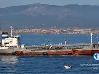 Ọkọ̀ tí ó mú epo / kemikali fún tà