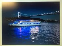Ọkọ̀ ọpọlọpọ̀ ènìyàn fún tà