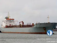 Ọkọ̀ tí ó mú epo / kemikali fún tà