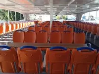 Ọkọ̀ ọpọlọpọ̀ ènìyàn fún tà