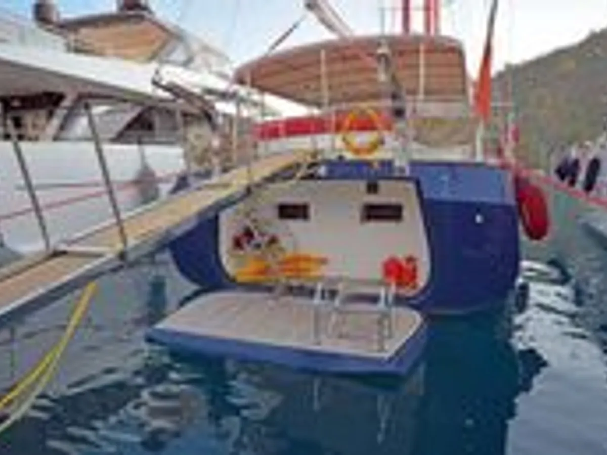 Yacht fún tà