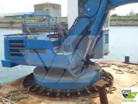 Ọkọ̀ ojú omi tí ó mú ìdọ̀tí fún tà