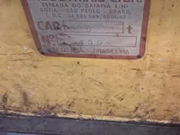 Ọkọ̀ ojú omi tí ó ní ìrọ̀kè fún tà