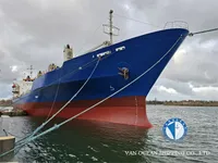 Ọkọ̀ tí wọn fi maa ń gbé ohun èlò tí ó ní ìdáná fún tà