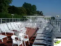 Ọkọ̀ ojú omi ìrìn-àjò fún tà