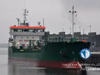 Ọkọ̀ tí ó mú epo / kemikali fún tà