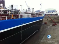 Ọkọ̀ tí ó mú epo / kemikali fún tà