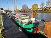 Barge fun tita