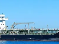Ọkọ̀ tí ó mú epo / kemikali fún tà