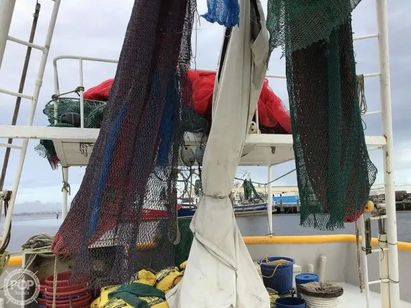 Ọkọ̀ tí ó mú ẹja fún tà