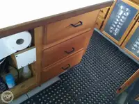 Ọkọ̀ ojú omi kékeré fún tà