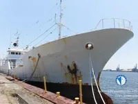 Ọkọ̀ tí ó mú ẹja pọ̀ fún tà