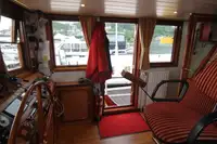Ọkọ̀ ojú omi ìrìn-àjò fún tà