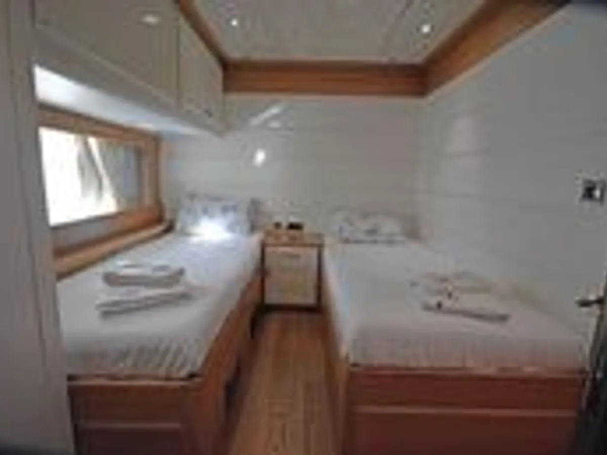 Yacht fún tà