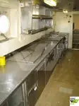 Ọkọ̀ ọpọlọpọ̀ ènìyàn fún tà