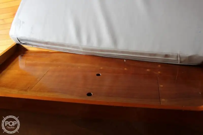 Ọkọ omi fun ìṣe ìdáná ẹja fún tà