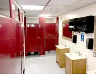 Ọkọ̀ ọpọlọpọ̀ ènìyàn fún tà