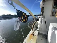 Ọkọ̀ tí ó mú ẹja fún tà