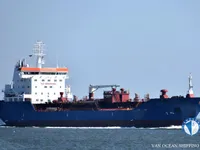 Ọkọ̀ tí ó mú epo / kemikali fún tà