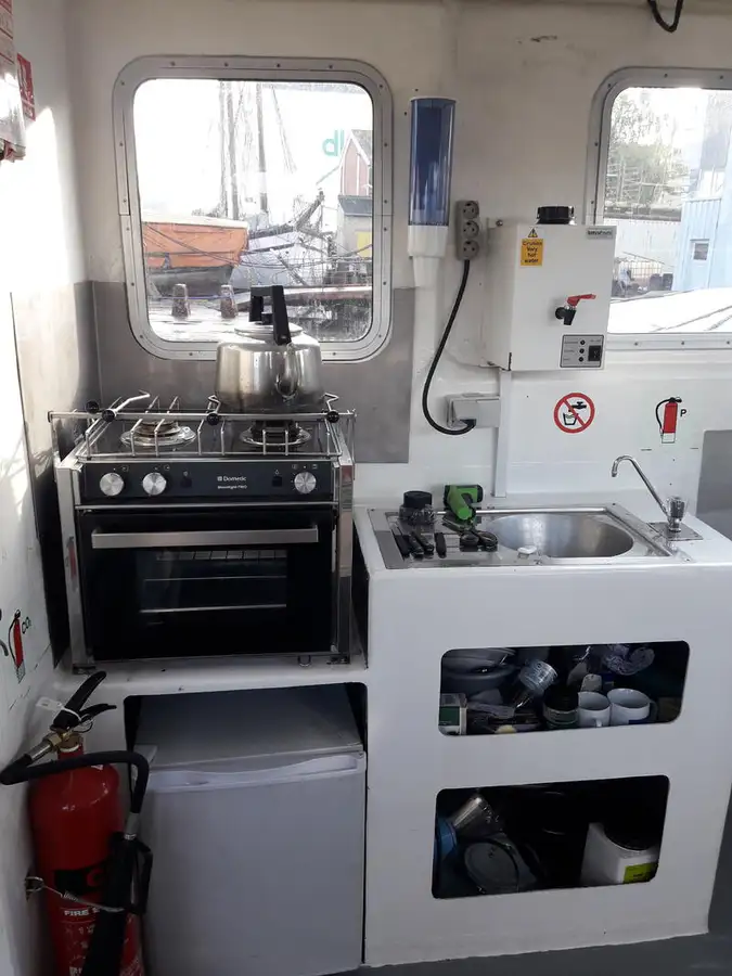 Catamaran fún tà