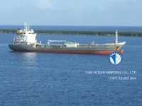 Ọkọ̀ tí ó mú epo / kemikali fún tà