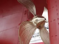 Ọkọ̀ tí ó mú ẹja pọ̀ fún tà