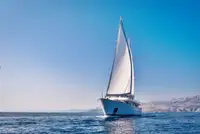 Ọkọ̀ ojú omi ìrìn-àjò fún tà