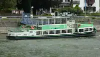 Ọkọ̀ ọpọlọpọ̀ ènìyàn fún tà