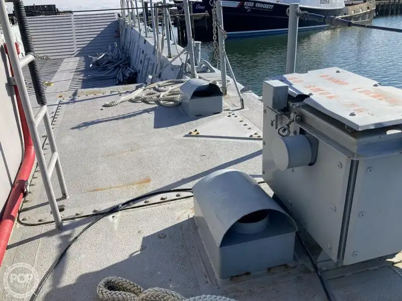 Ọkọ omi Landing, Tank fún tà