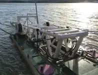 Ọkọ̀ ojú omi tí ó mú ìdọ̀tí fún tà
