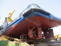 Ọkọ̀ tí wọn fi maa ń gbé ohun èlò tí ó ní ìdáná fún tà